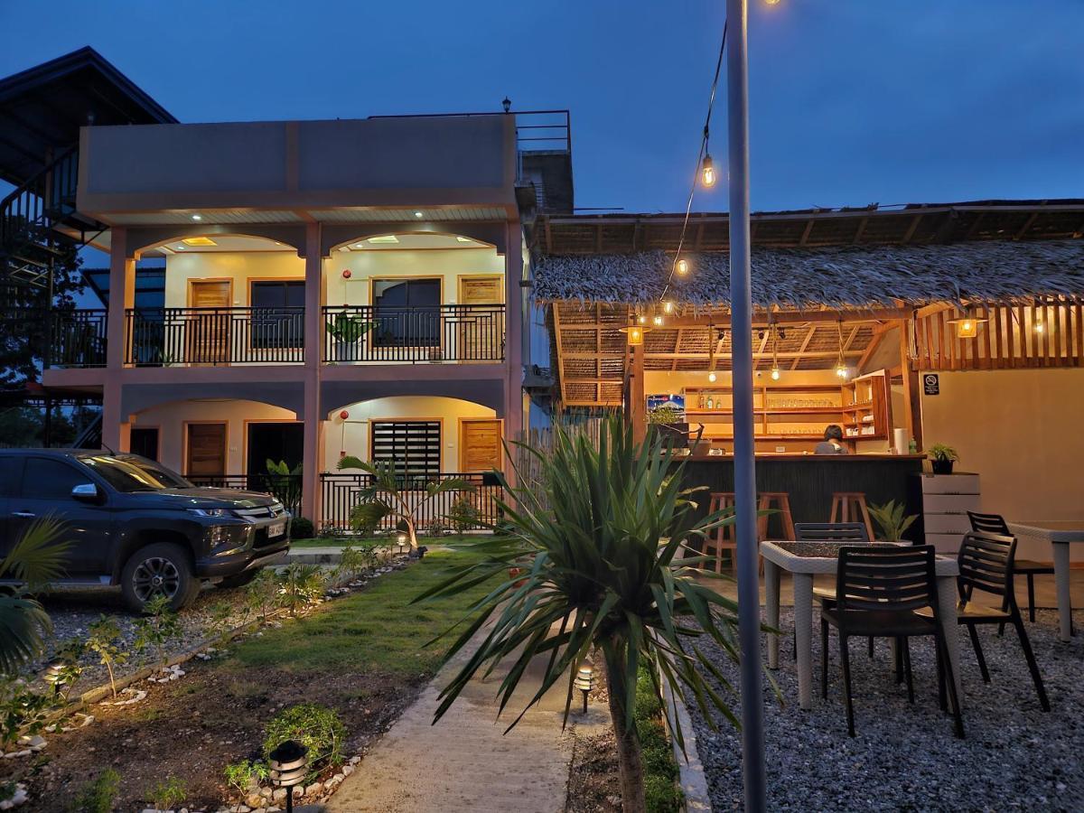 Moalboal Cay Hotel Bagian luar foto